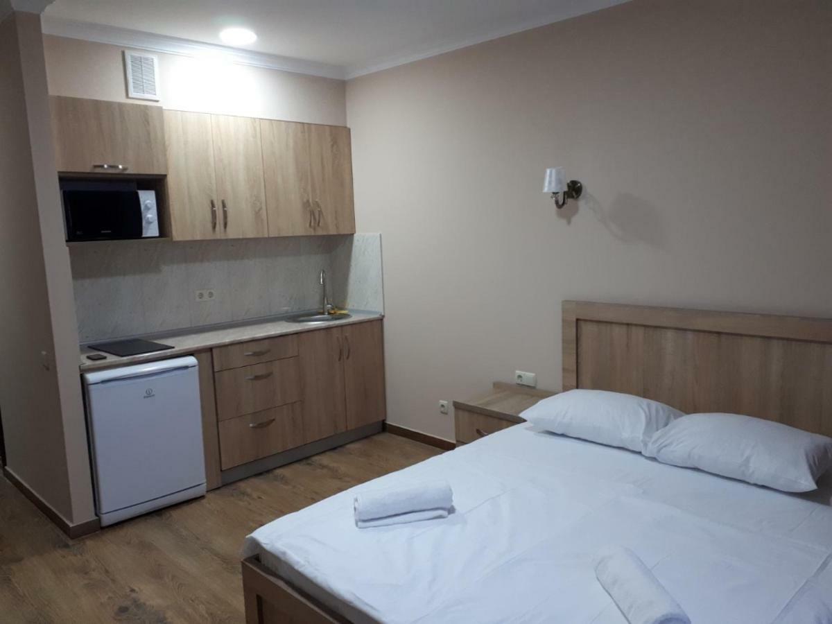 Jemka'S Modern Apartment Батуми Экстерьер фото